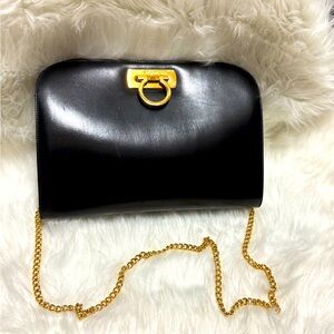 Salvatore Ferragamo gancini leather bag chain.crossbody/shouder bag vintage